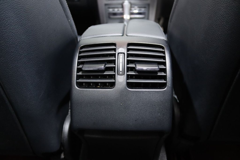 Used Mercedes-Benz E Class 2010 for sale - 77791986: Photo 29