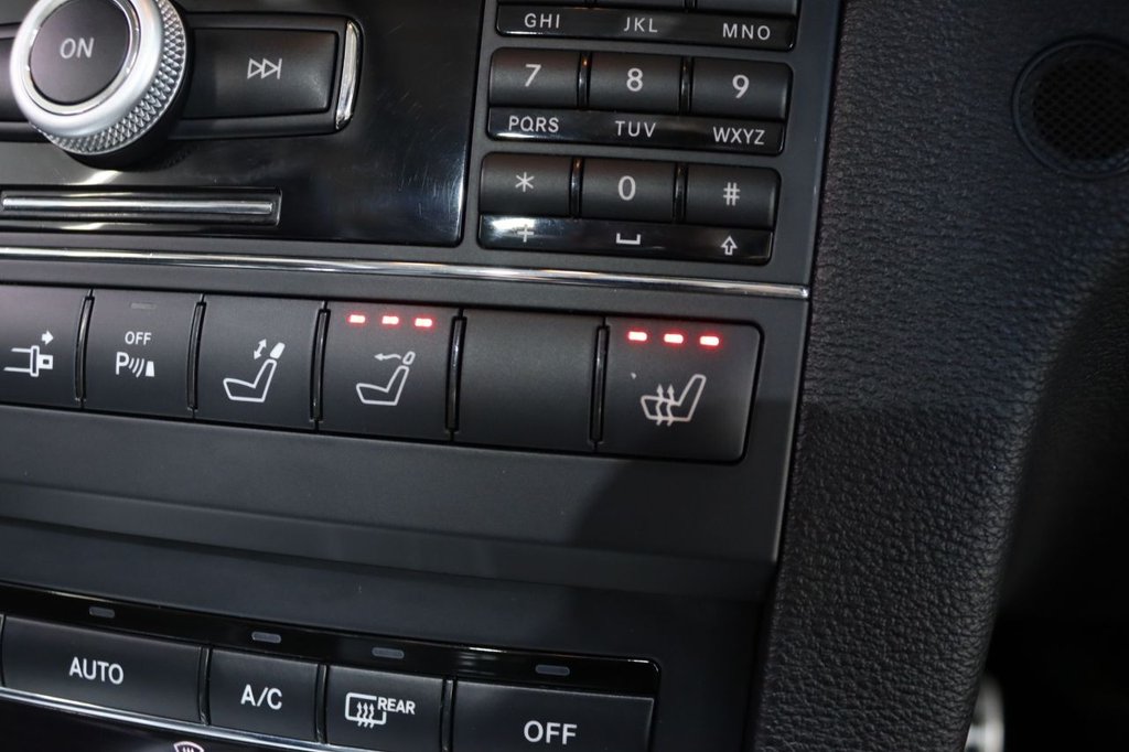 Used Mercedes-Benz E Class 2010 for sale - 77791986: Photo 31