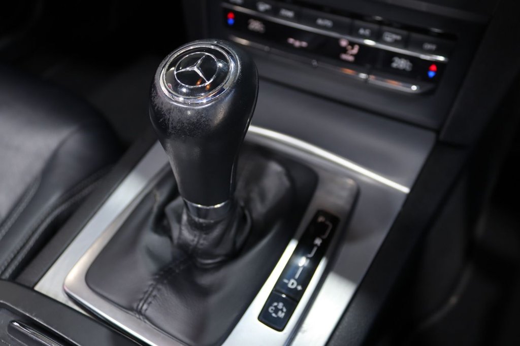 Used Mercedes-Benz E Class 2010 for sale - 77791986: Photo 36