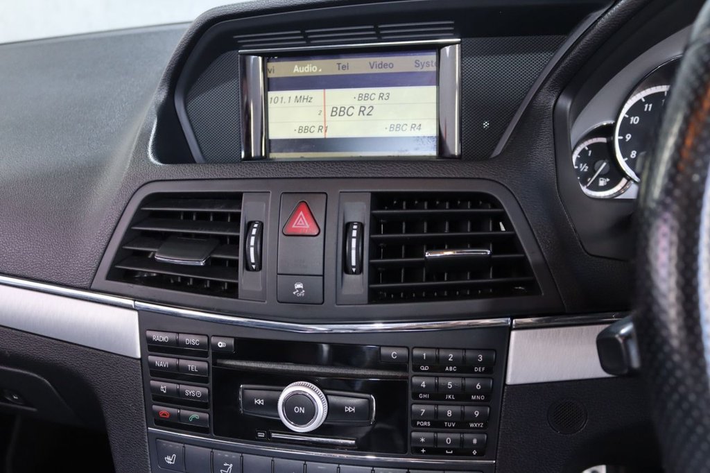 Used Mercedes-Benz E Class 2010 for sale - 77791986: Photo 38