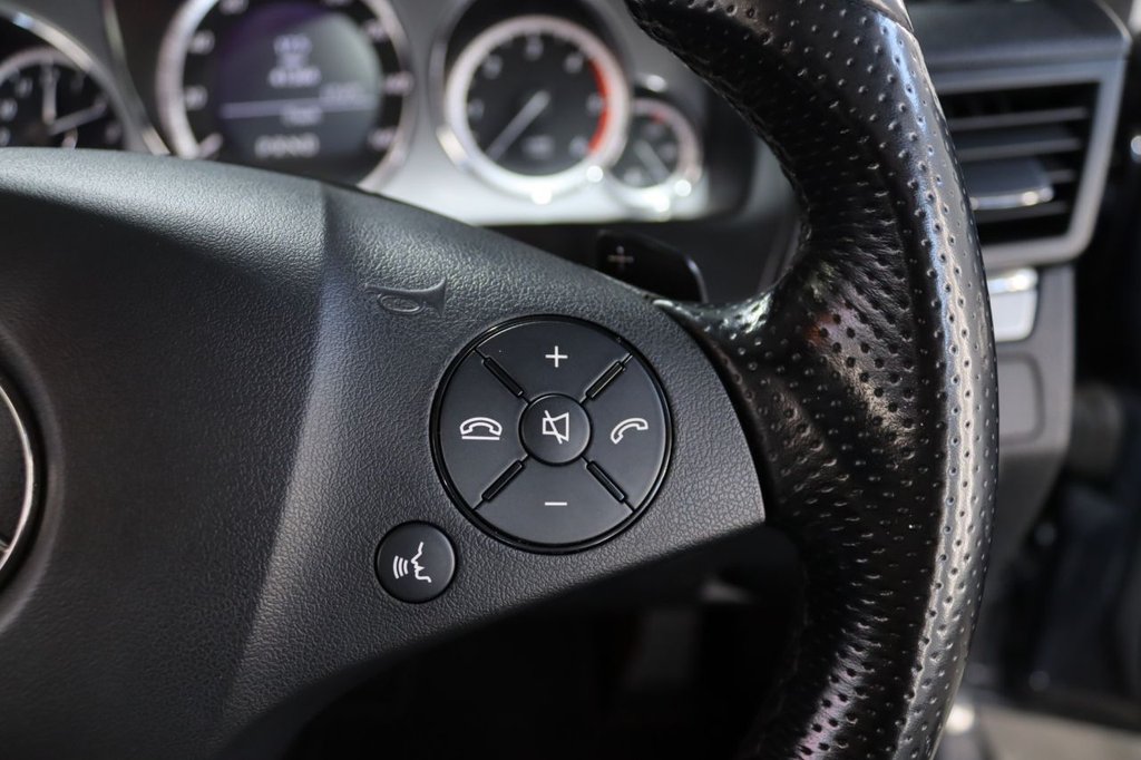 Used Mercedes-Benz E Class 2010 for sale - 77791986: Photo 40