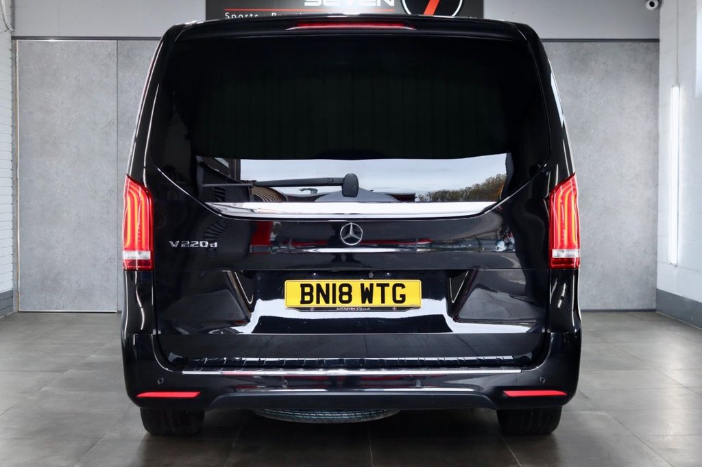 Used Mercedes-Benz V-Class 2018 for sale - 76604527: Photo 10