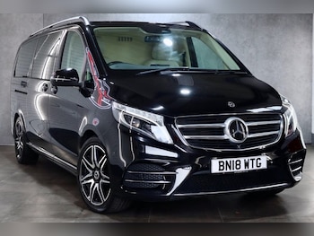 Used Mercedes-Benz V-Class 2018 for sale - 76604527: Photo