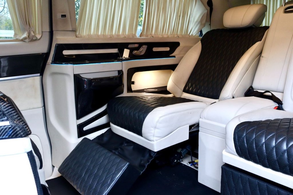 Used Mercedes-Benz V-Class 2018 for sale - 76604527: Photo 45