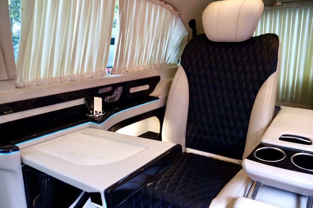 Used Mercedes-Benz V-Class 2018 for sale - 76604527: Photo 47