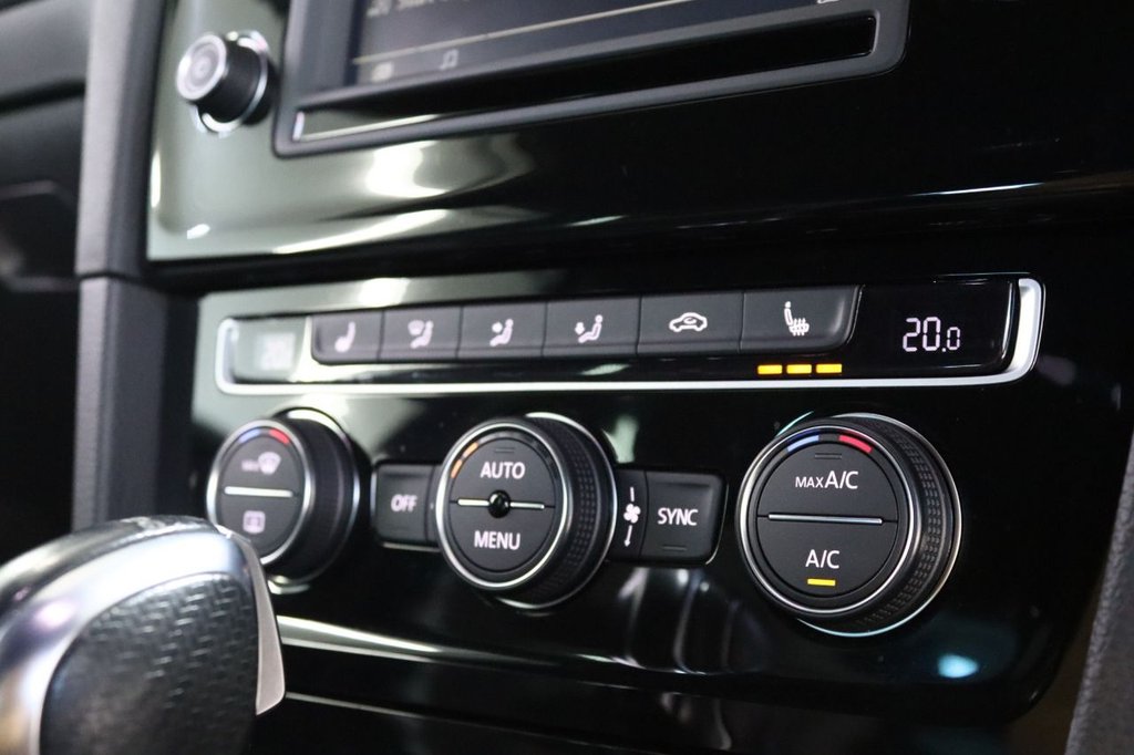 Used Volkswagen Golf 2016 for sale - 77188695: Photo 37