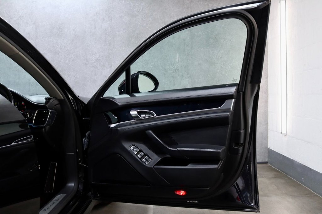 Used Porsche Panamera 2014 for sale - 76604657: Photo 48