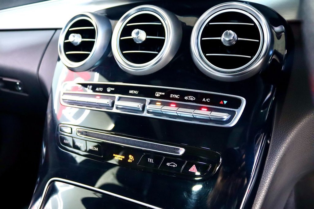 Used Mercedes-Benz C Class 2015 for sale - 77976386: Photo 31