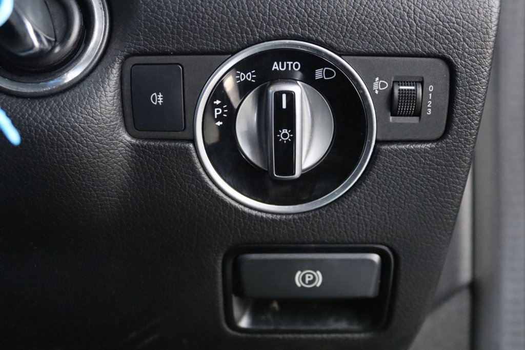 Used Mercedes-Benz SLC 2017 for sale - 78180849: Photo 45