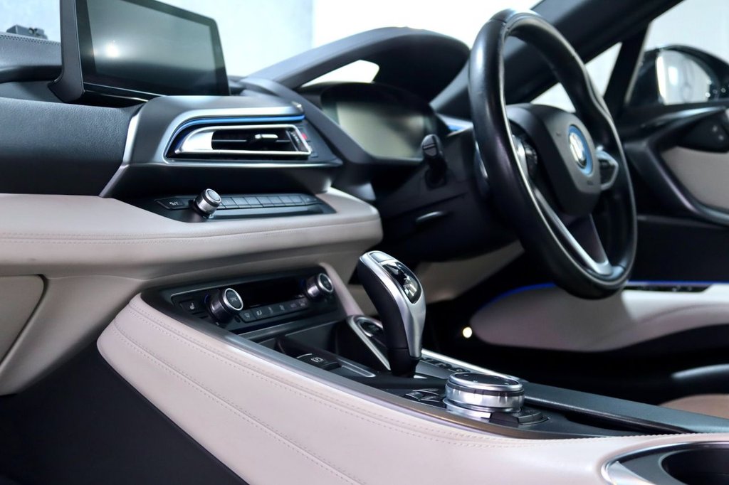 Used BMW i8 2016 for sale - 78134442: Photo 18