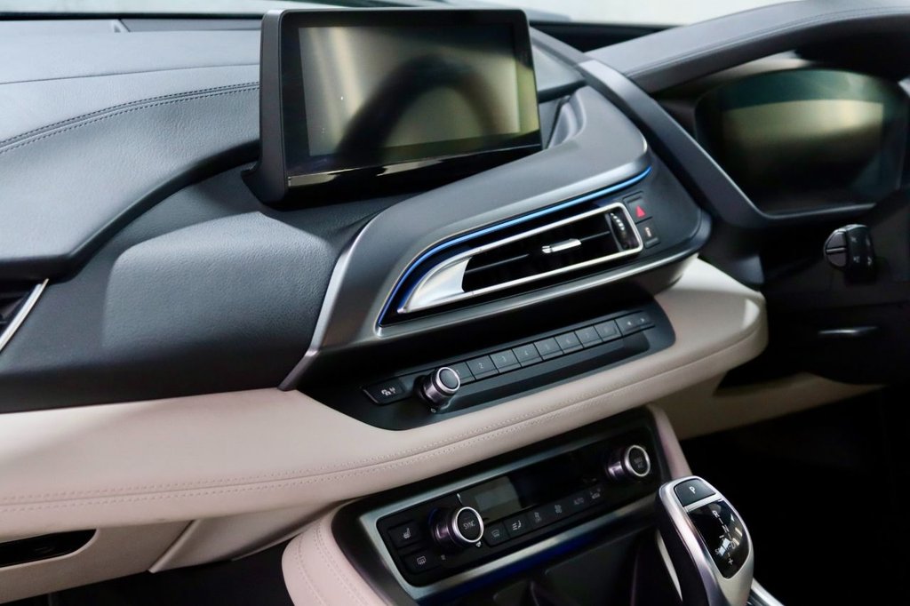 Used BMW i8 2016 for sale - 78134442: Photo 31