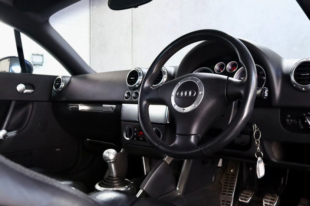 Used Audi TT 2003 for sale - 77007697: Photo 21