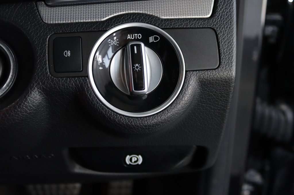 Used Mercedes-Benz E Class 2016 for sale - 78181463: Photo 41