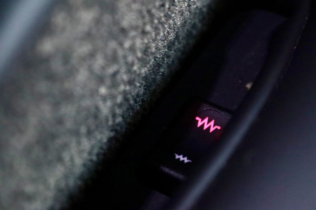 Used Aston Martin Vantage 2014 for sale - 77384483: Photo 38