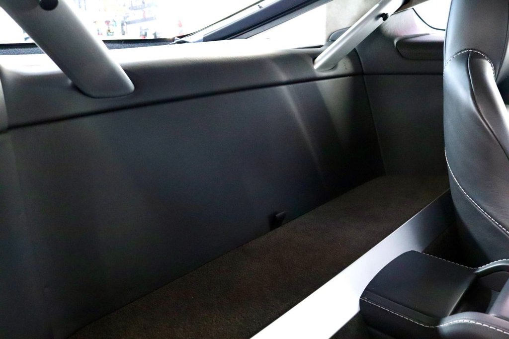 Used Aston Martin Vantage 2014 for sale - 77384483: Photo 39