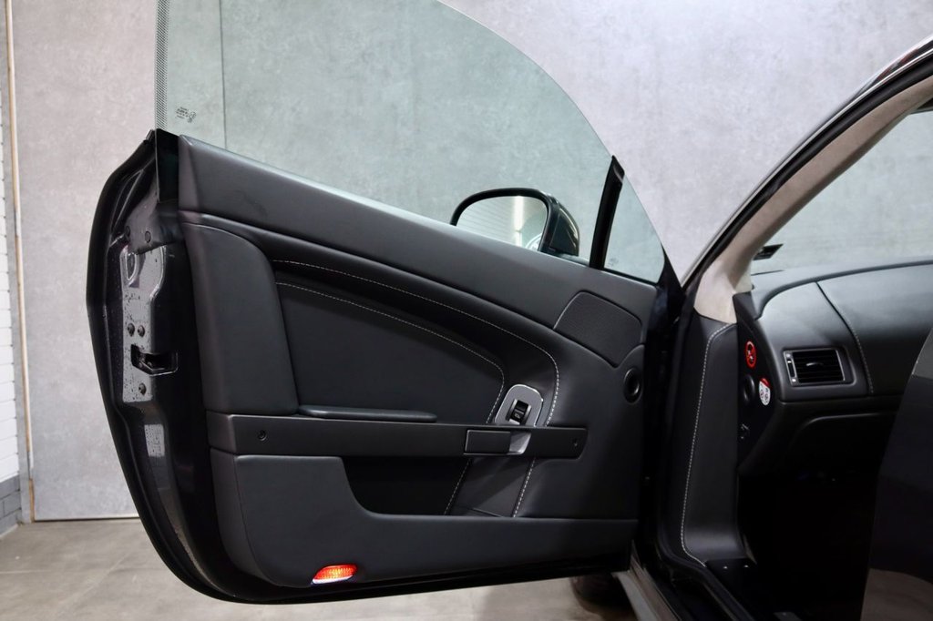 Used Aston Martin Vantage 2014 for sale - 77384483: Photo 41