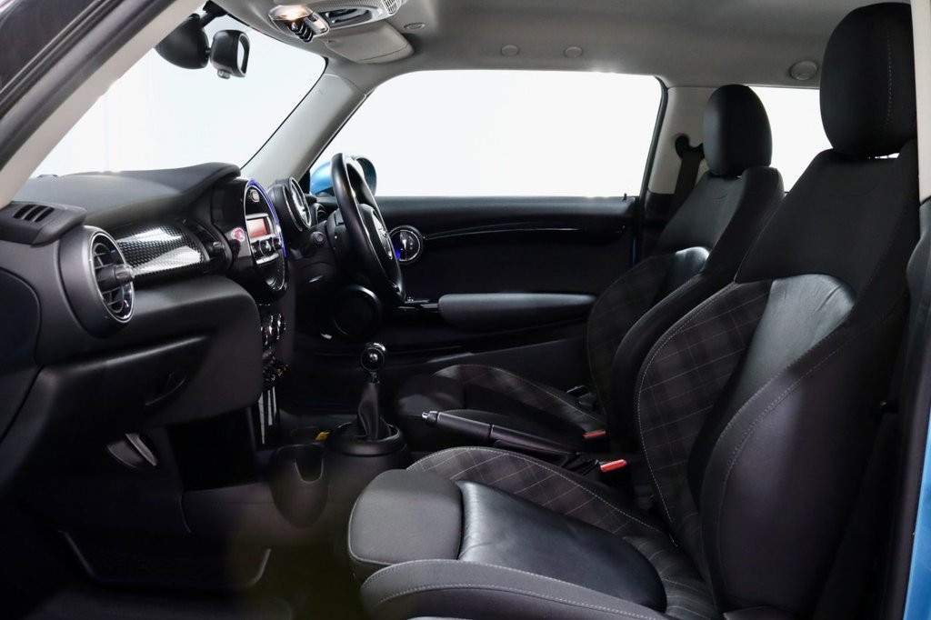 Used MINI Hatch 2017 for sale - 76631671: Photo 19