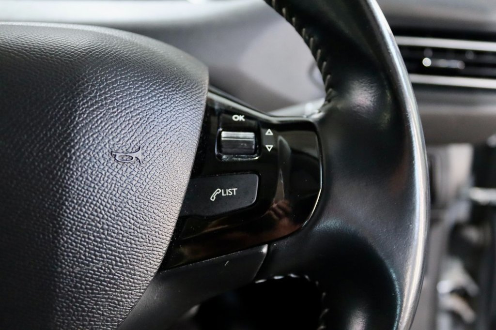 Used Peugeot 308 2019 for sale - 77990902: Photo 32