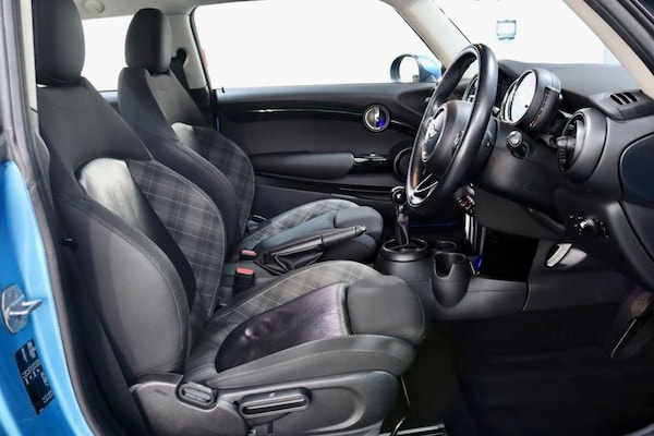 Used MINI Hatch 2017 for sale - 76303984: Photo 17