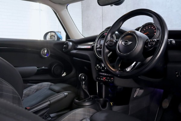 Used MINI Hatch 2017 for sale - 76303984: Photo 18