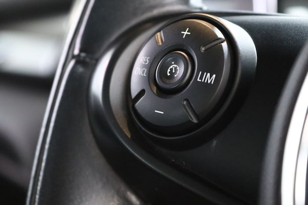 Used MINI Hatch 2017 for sale - 76303984: Photo 26