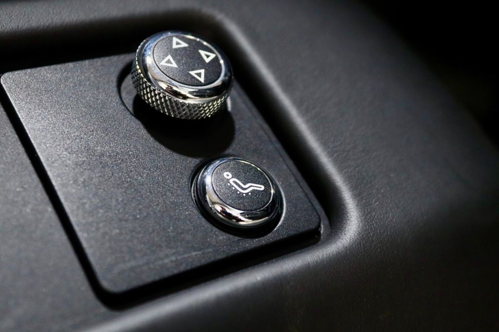 Used Bentley Flying Spur 2015 for sale - 76147432: Photo 32