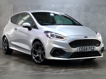 Used Ford Fiesta 2018 for sale - 76604708: Photo