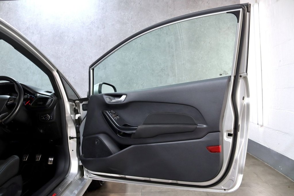 Used Ford Fiesta 2018 for sale - 76604708: Photo 50