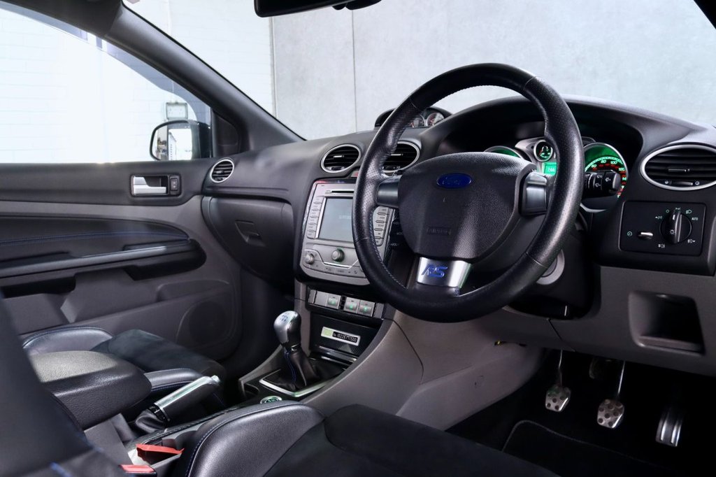 Used Ford Focus 2010 for sale - 76923351: Photo 16