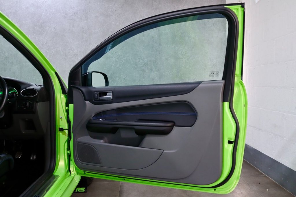 Used Ford Focus 2010 for sale - 76923351: Photo 34