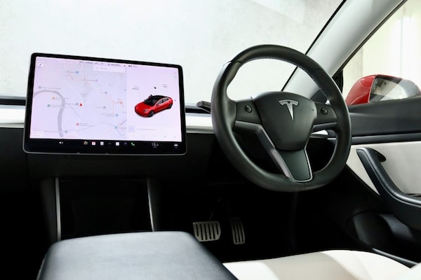 Used Tesla Model 3 2020 for sale - 76132233: Photo 13
