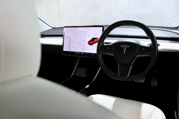 Used Tesla Model 3 2020 for sale - 76132233: Photo 14