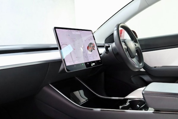 Used Tesla Model 3 2020 for sale - 76132233: Photo 19