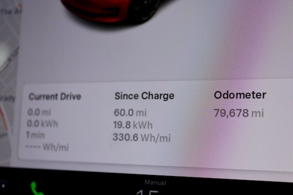 Used Tesla Model 3 2020 for sale - 76132233: Photo 36