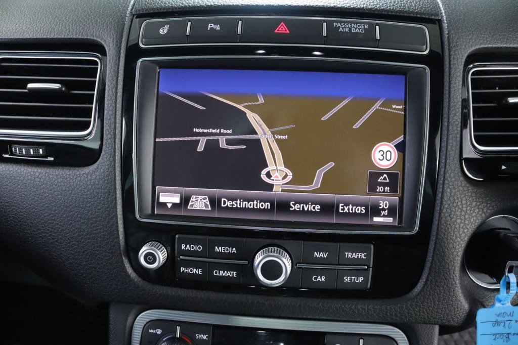 Used Volkswagen Touareg 2016 for sale - 77593952: Photo 22