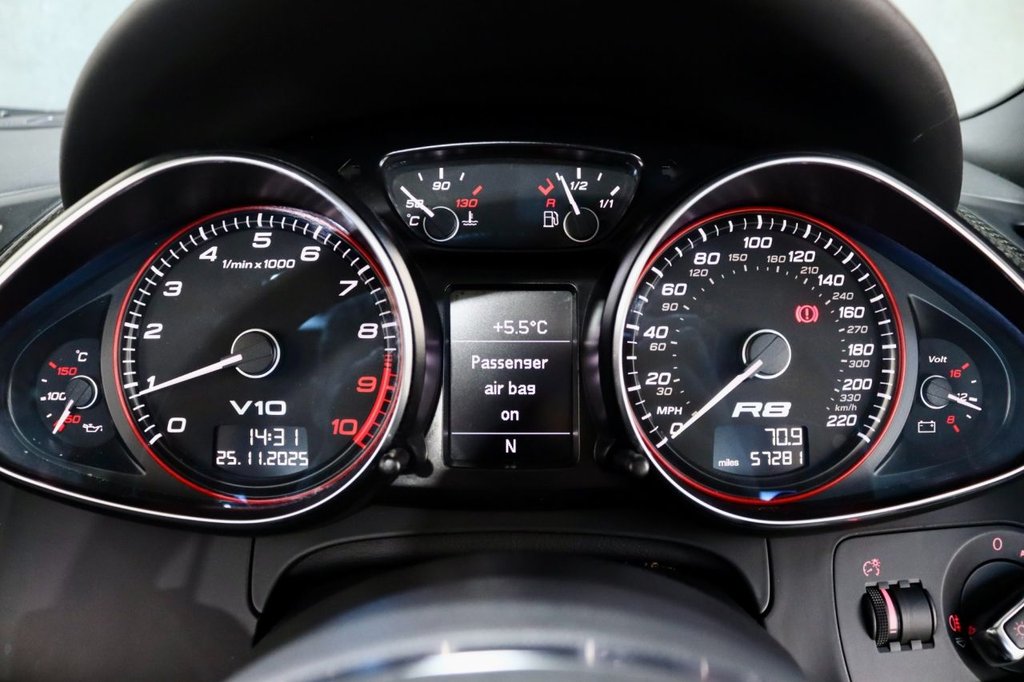 Used Audi R8 2010 for sale - 76711607: Photo 37