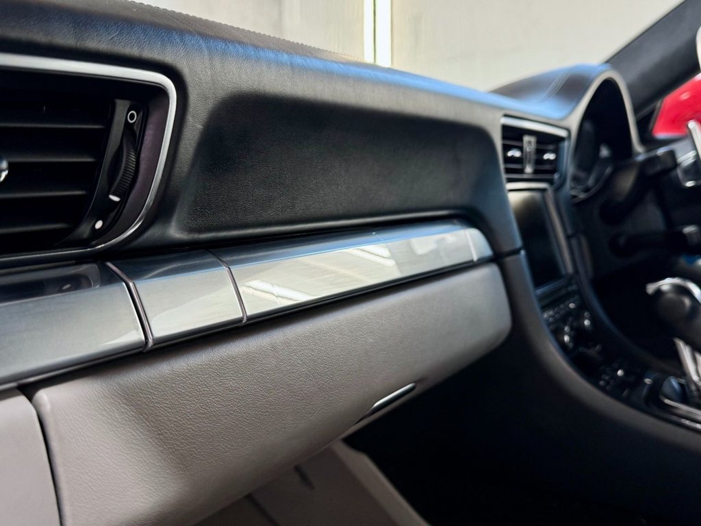 Used Porsche 911 2015 for sale - 76783665: Photo 21