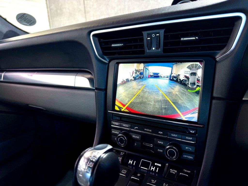 Used Porsche 911 2015 for sale - 76783665: Photo 24