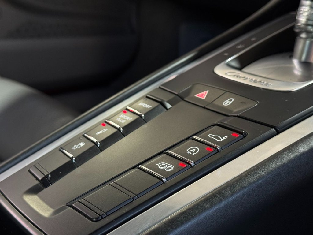 Used Porsche 911 2015 for sale - 76783665: Photo 37