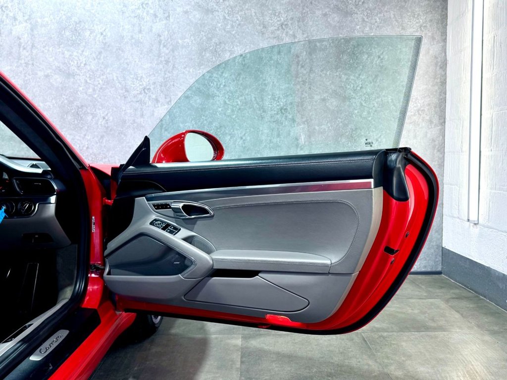 Used Porsche 911 2015 for sale - 76783665: Photo 43