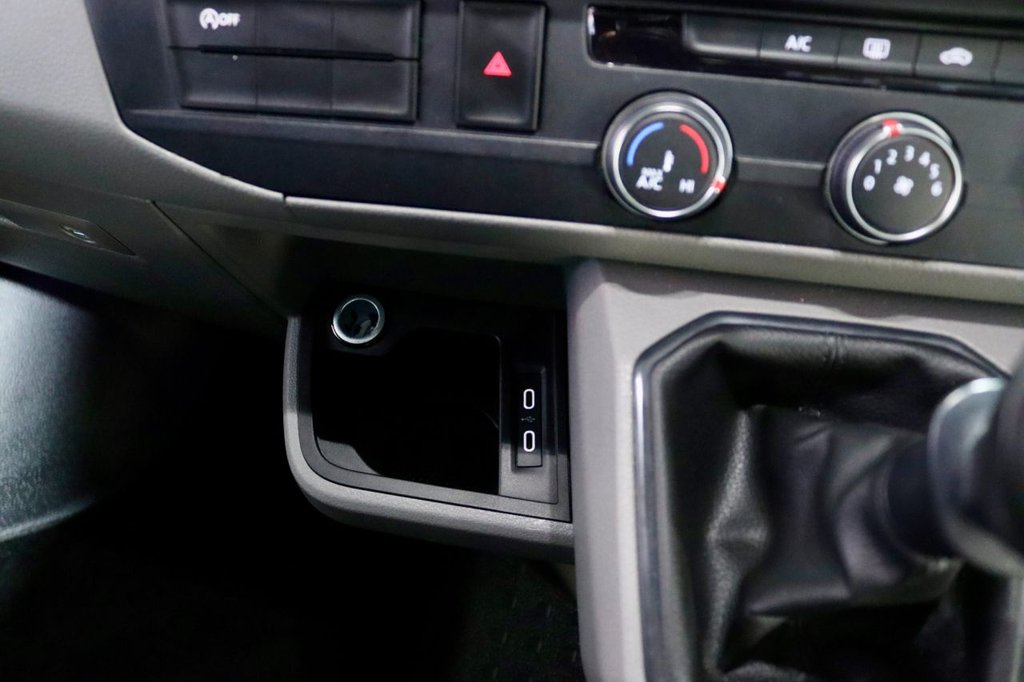 Used Volkswagen Transporter 2021 for sale - 77835427: Photo 31