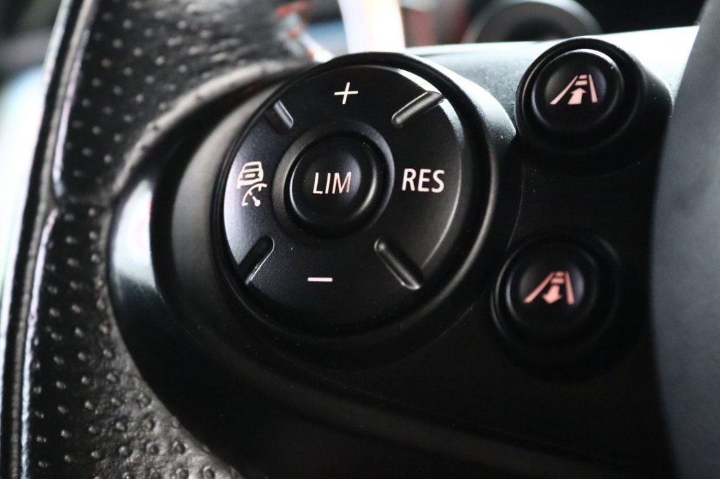 Used MINI Hatch 2015 for sale - 76909885: Photo 30