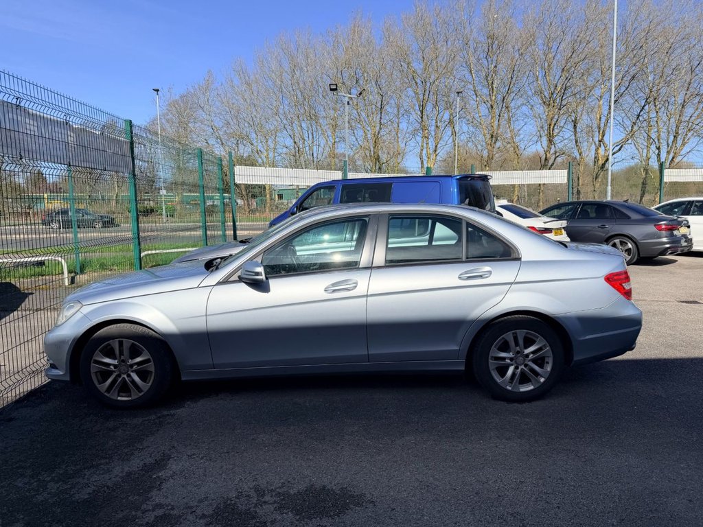 Used Mercedes-Benz C Class 2014 for sale - 77919531: Photo 4