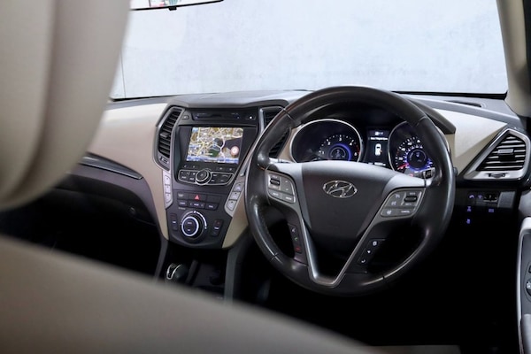 Used Hyundai Santa Fe 2014 for sale - 76210071: Photo 23