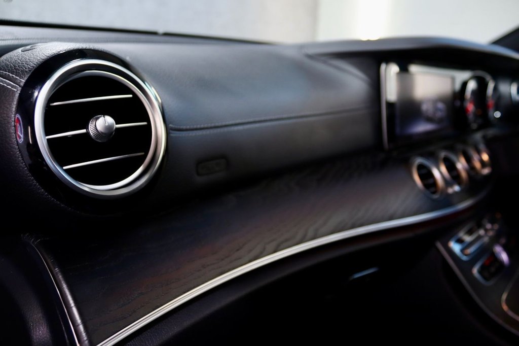 Used Mercedes-Benz E Class 2018 for sale - 77952415: Photo 25