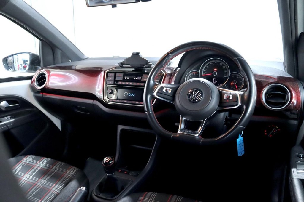 Used Volkswagen up! 2019 for sale - 77571600: Photo 14