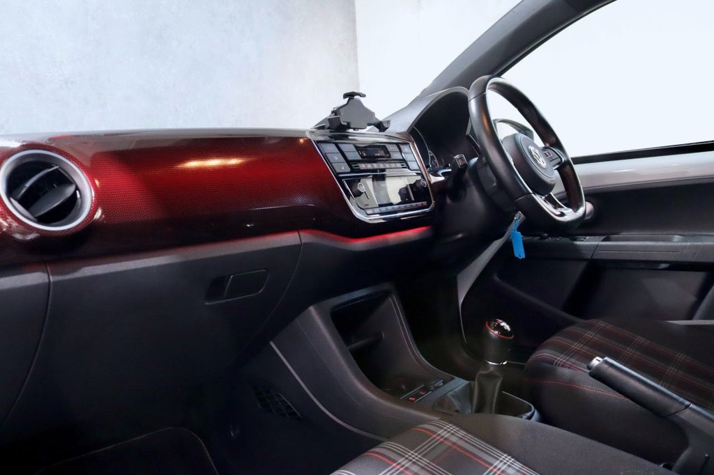 Used Volkswagen up! 2019 for sale - 77571600: Photo 16