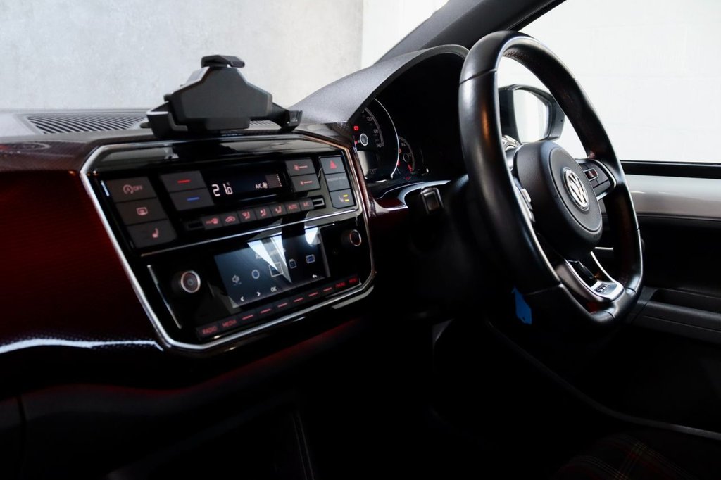 Used Volkswagen up! 2019 for sale - 77571600: Photo 23