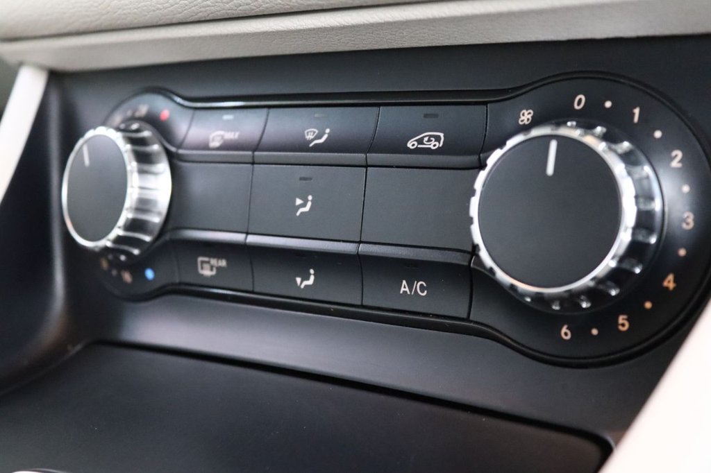 Used Mercedes-Benz GLA 2015 for sale - 76665633: Photo 28