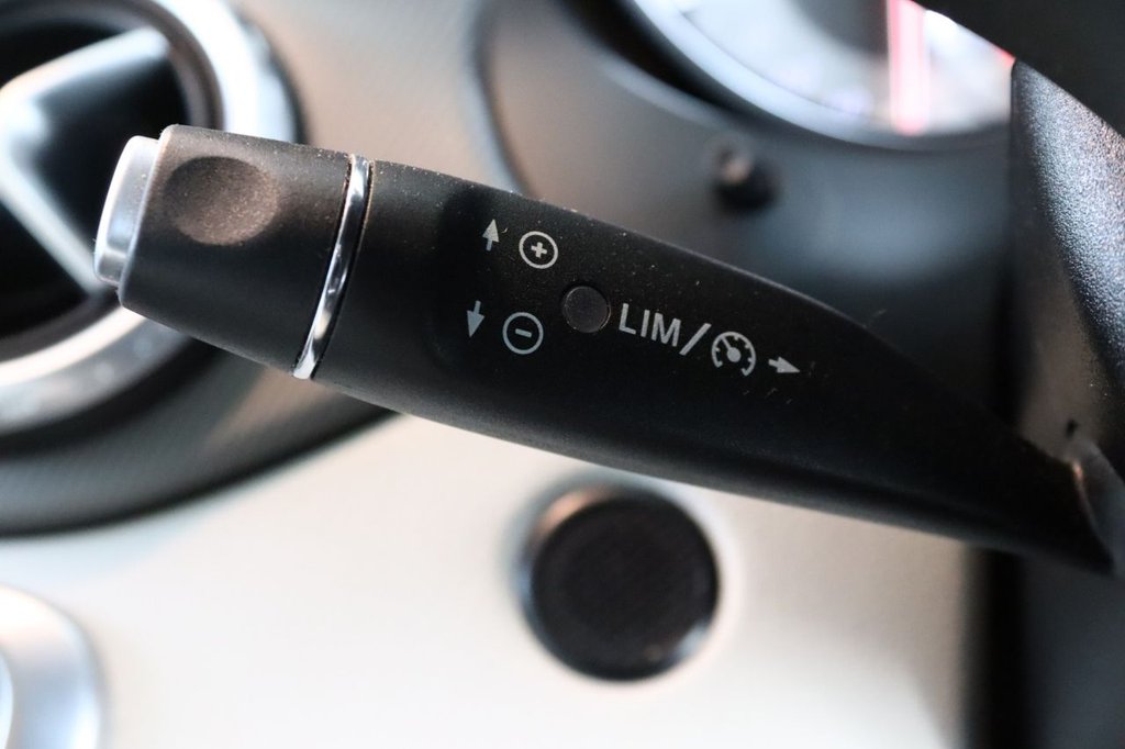 Used Mercedes-Benz GLA 2015 for sale - 76665633: Photo 33